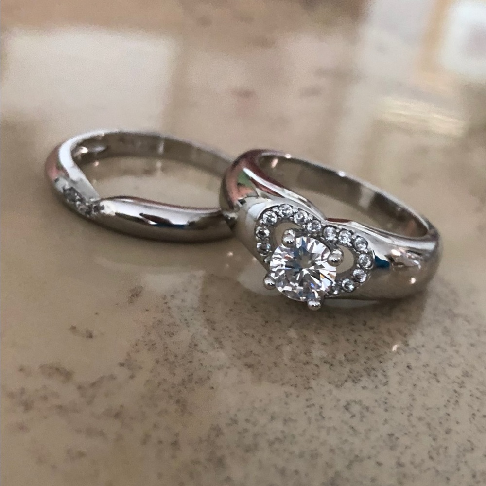 Couple Wedding Bands - Picture 8 of 8